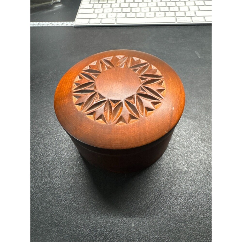 Carved Wood Trinket Lid Jewelry Box Brown 4.5" Diameter Made in Poland - Picture 3 of 6